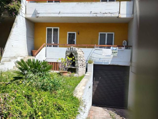 Villa Indipendente in vendita a Zona 167, Puglia