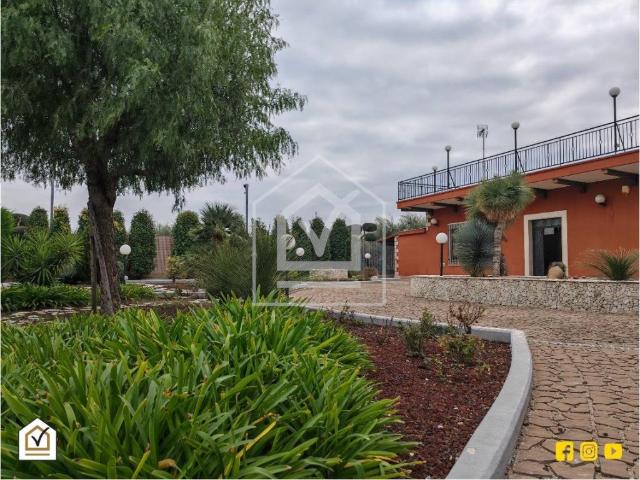 Villa Indipendente in vendita a Zona 167, Puglia
