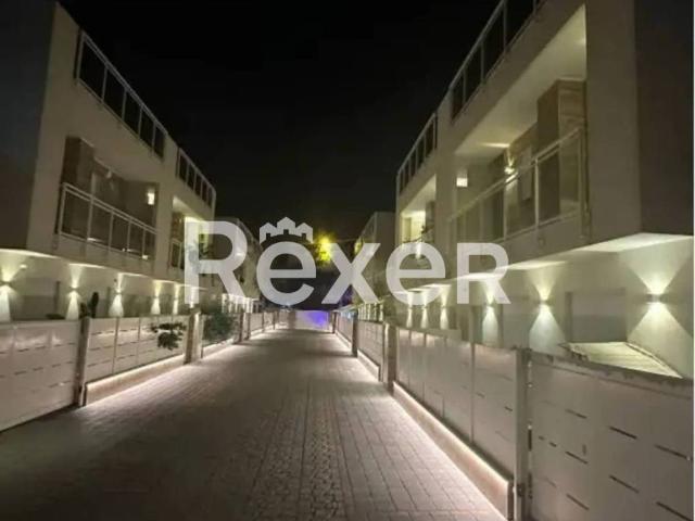 Villa Indipendente in vendita a Puglia, Barletta-andria-trani