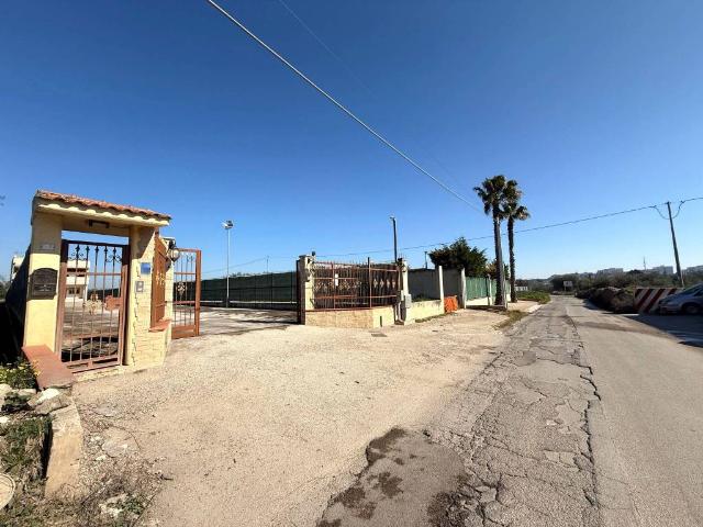 Villa Indipendente in vendita a Puglia, Barletta-andria-trani