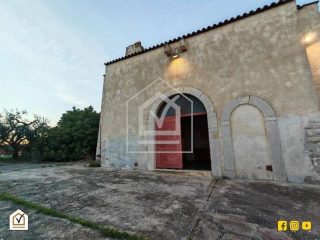 Villa Indipendente in vendita a Centro, Puglia