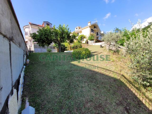 Villa Indipendente in vendita a Baronissi, Salerno