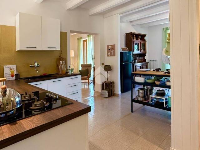 Villa Indipendente in vendita a Baschi, Umbria