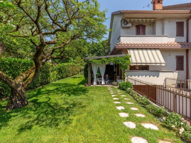 Villa Indipendente in vendita a Unione Comuni Basiano Masate, Basiano