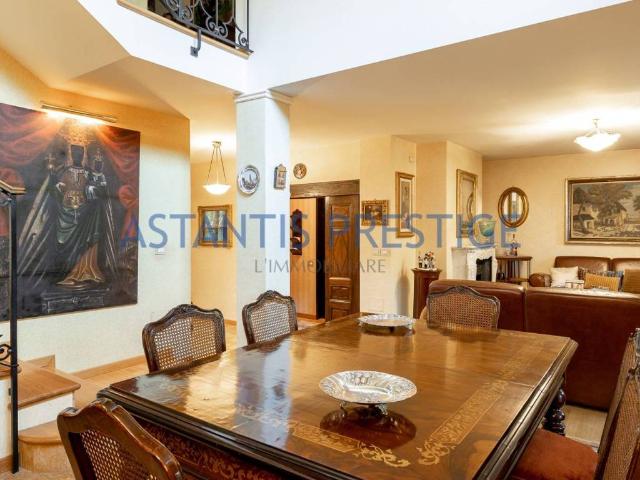Villa Indipendente in vendita a Milano 3, Basiglio