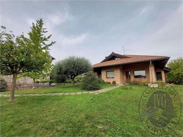 Villa Indipendente in vendita a Noicattaro, Bari