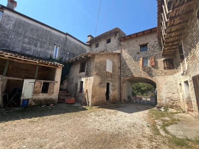 Villa Indipendente in vendita a Vissandone / Vissandon, Basiliano / Pasian Sclavonesc