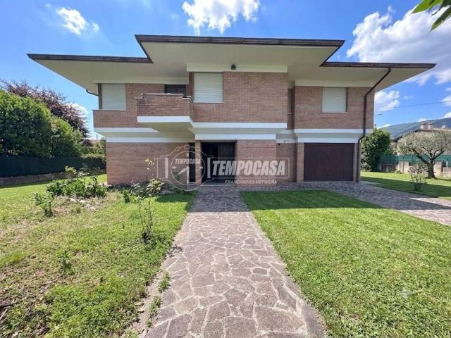 Villa Indipendente in vendita a San Vito, Bassano Del Grappa