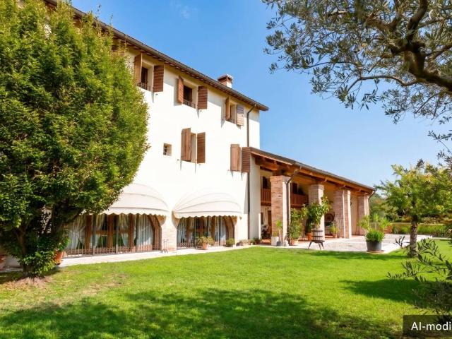 Villa Indipendente in vendita a XXV Aprile, Bassano del Grappa