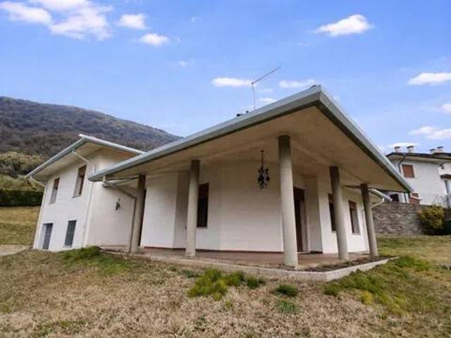 Villa Indipendente in vendita a Campese, Bassano del Grappa