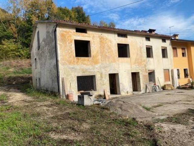 Villa Indipendente in vendita a San Michele, Bassano Del Grappa