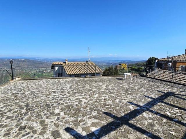 Villa Indipendente in vendita a Bassano In Teverina, Lazio