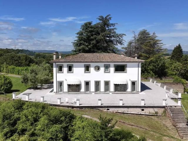 Villa Indipendente in vendita a Bassano Romano, Lazio