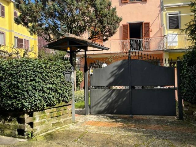 Villa Indipendente in vendita a Bassano Romano, Lazio