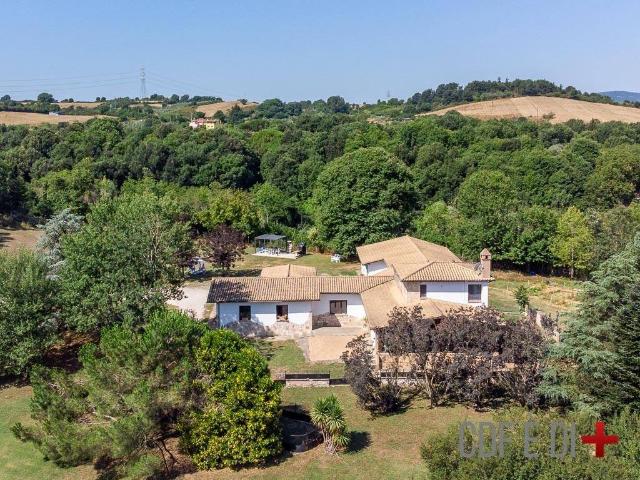 Villa Indipendente in vendita a Bassano Romano, Lazio