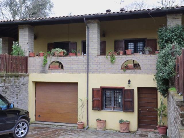 Villa Indipendente in vendita a Bassano Romano, Lazio