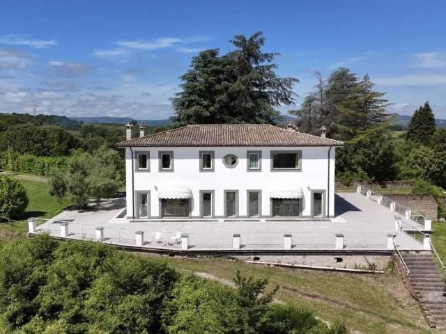 Villa Indipendente in vendita a Bassano Romano, Lazio