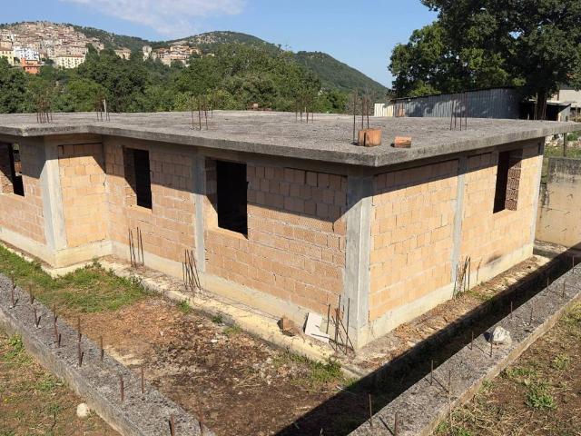 Villa Indipendente in vendita a Bassiano, Lazio