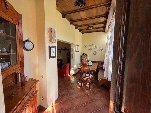 Villa Indipendente in vendita a Bassiano, Lazio