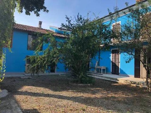 Villa Indipendente in vendita a Piemonte, Alessandria