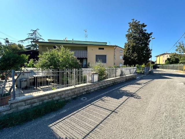 Villa Indipendente in vendita a Assisi, Umbria