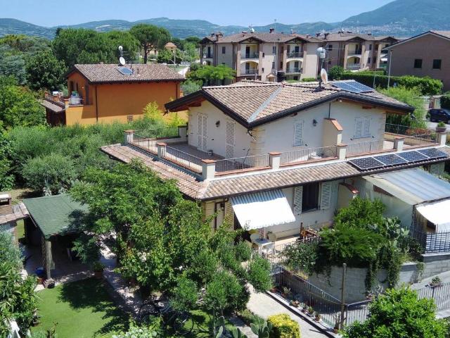 Villa Indipendente in vendita a San Lorenzo, Bastia Umbra