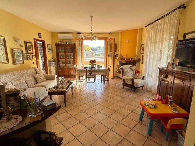 Villa Indipendente in vendita a San Lorenzo, Bastia Umbra