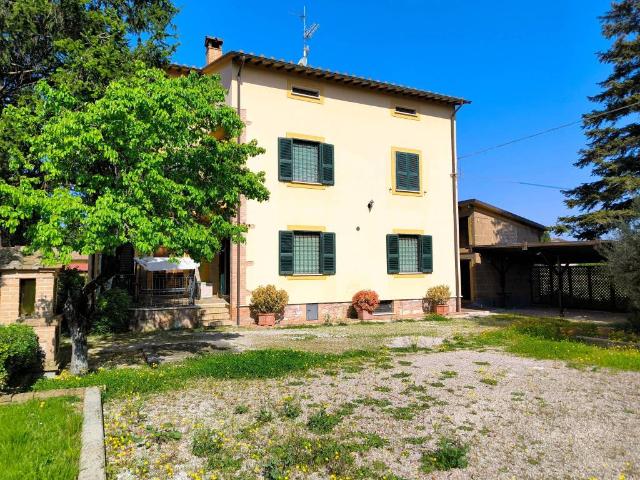 Villa Indipendente in vendita a Bastia Umbra, Umbria