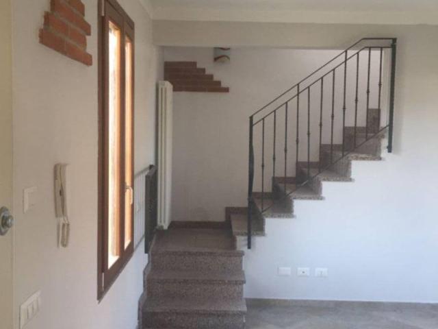 Villa Indipendente in vendita a Bastida Pancarana, Lombardia