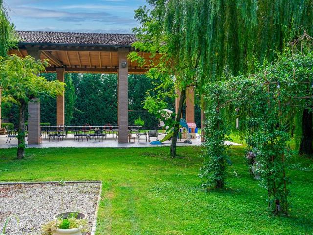 Villa Indipendente in vendita a Bastiglia, Modena