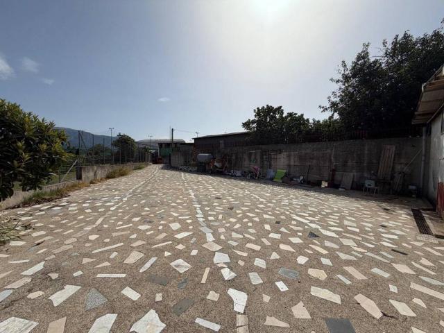 Villa Indipendente in vendita a Rione Serroni, Olevano Sul Tusciano