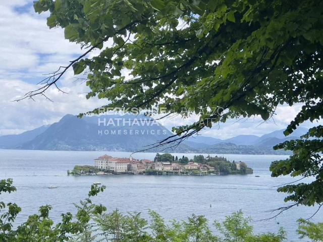 Villa Indipendente in vendita a Baveno, Verbano-Cusio-Ossola