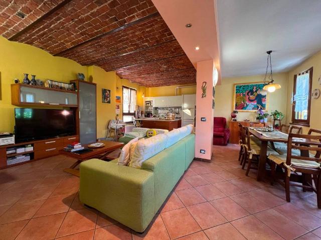 Villa Indipendente in vendita a Oltrefiume, Piemonte