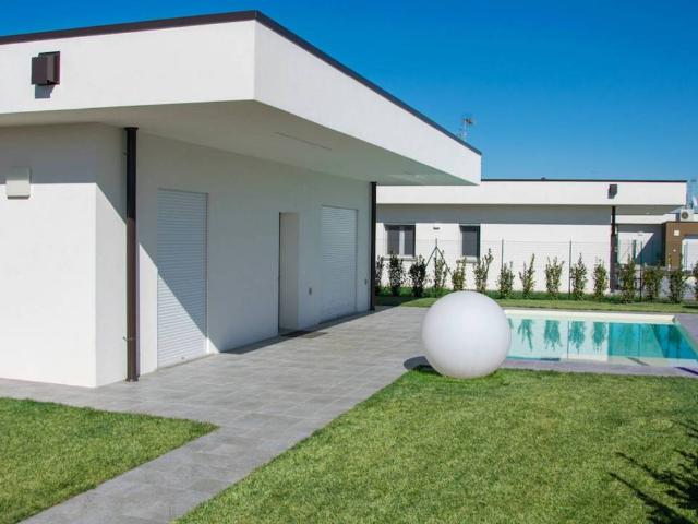 Villa Indipendente in vendita a Bedizzole, Lombardia