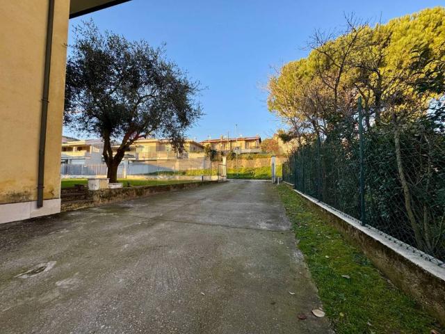 Villa Indipendente in vendita a San Tommaso, Bedizzole