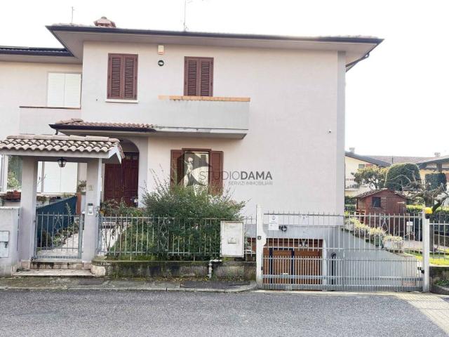 Villa Indipendente in vendita a Bedizzole, Lombardia