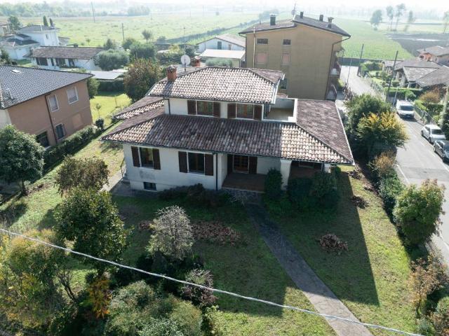 Villa Indipendente in vendita a San Vito, Bedizzole