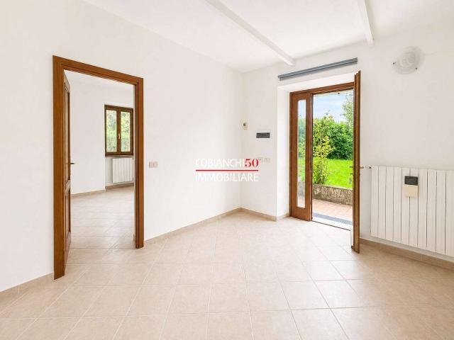 Villa Indipendente in vendita a Roncaccio, Piemonte