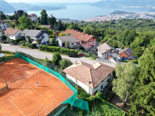 Villa Indipendente in vendita a Roncaccio, Piemonte