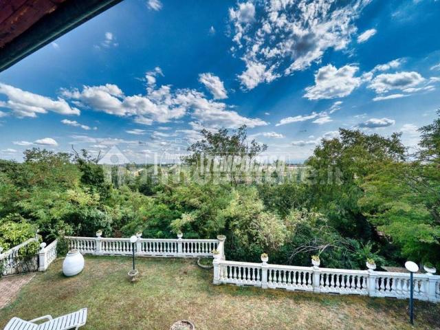 Villa Indipendente in vendita a Borgo Melano, Piemonte