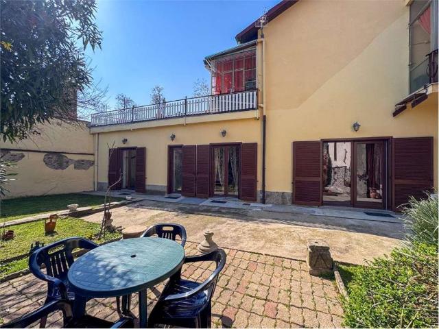 Villa Indipendente in vendita a Borgo Melano, Piemonte