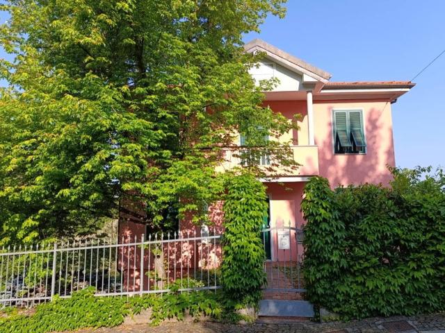 Villa Indipendente in vendita a Piemonte, Alessandria