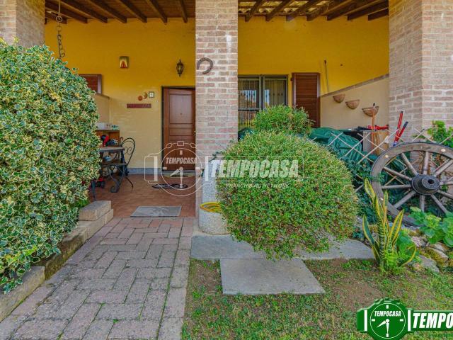 Villa Indipendente in vendita a Belgioioso, Pavia