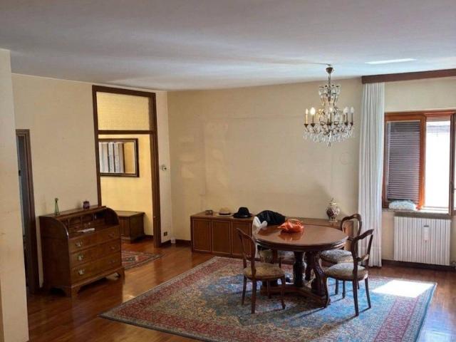 Villa Indipendente in vendita a Belgioioso, Lombardia