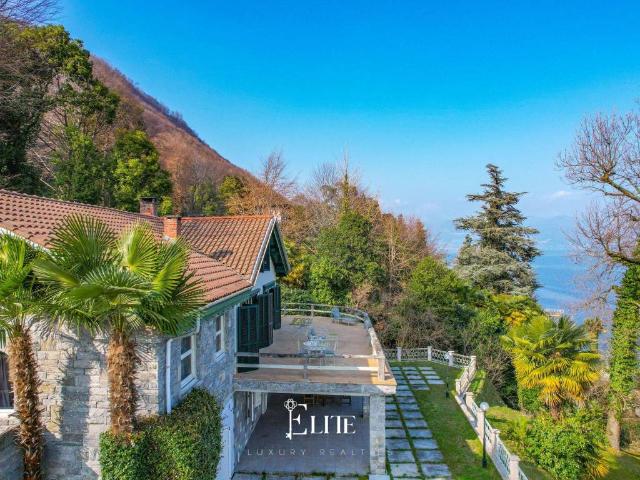 Villa Indipendente in vendita a Binda, Stresa