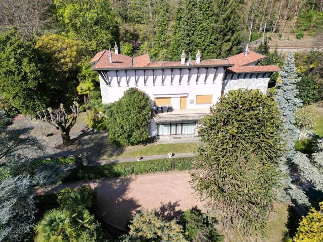 Villa Indipendente in vendita a Piemonte, Verbano-cusio-ossola