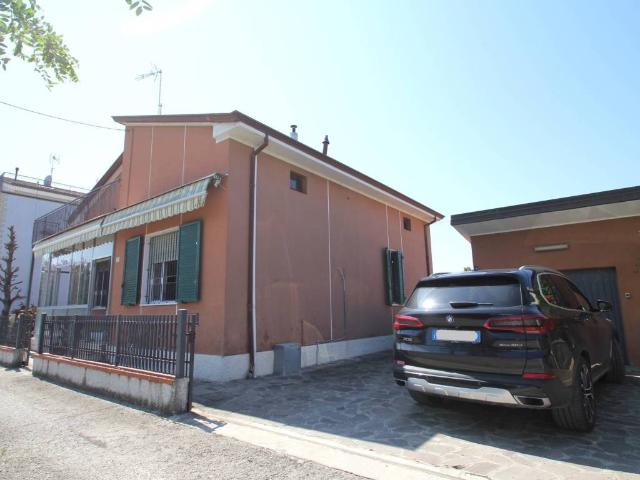 Villa Indipendente in vendita a Cagnona, Bellaria-Igea Marina