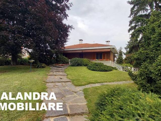 Villa Indipendente in vendita a Gaggiolo, Piemonte