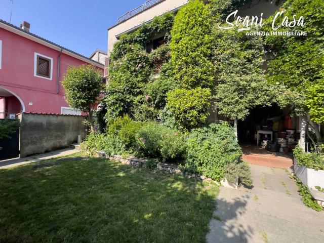 Villa Indipendente in vendita a Gaggiolo, Piemonte