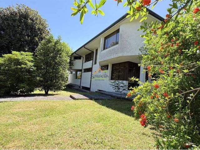 Villa Indipendente in vendita a Gaggiolo, Piemonte